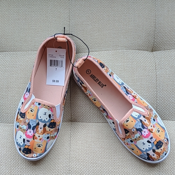 Ashley Blue Shoes - NWT Slip on dog shoes